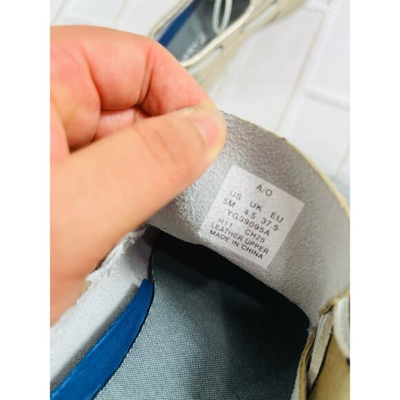 NWT Sperry A/O gold leather sneakers size 5M - Picture 11 of 11